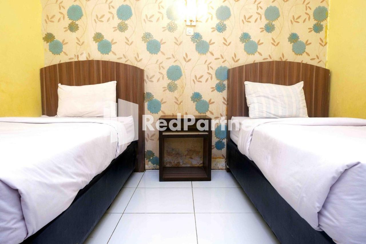 Hotel Permata Makassar Mitra Reddoorz Balangberu Exterior photo